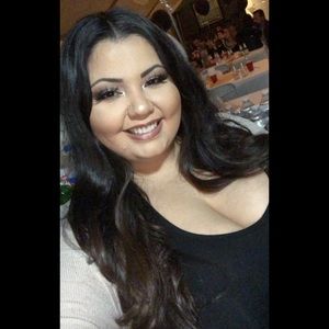 Meet your Posher, Andrea